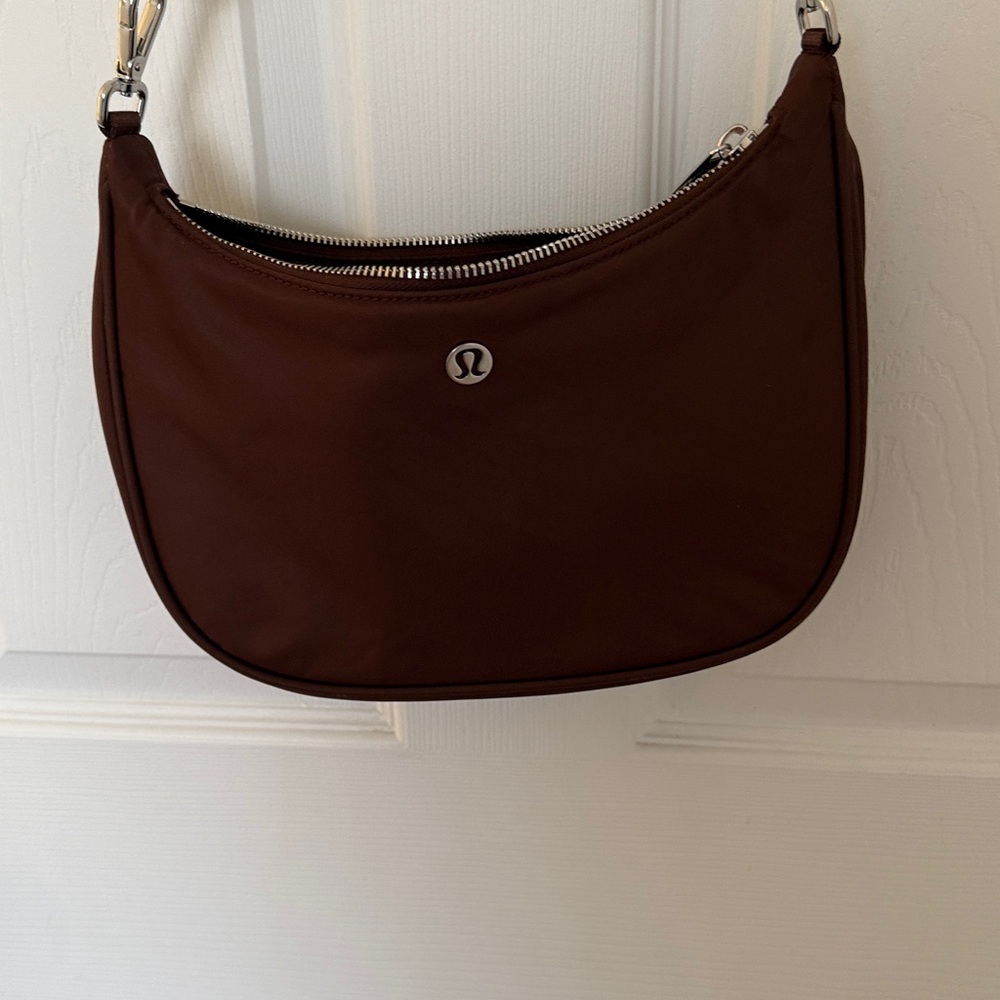 lululemon athletica Dark Brown Crossbody Bag with Adjustable Strap - Picture 4 of 6